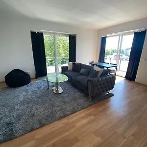 Apartment Schoene Mit Balkon 2, Lübeck